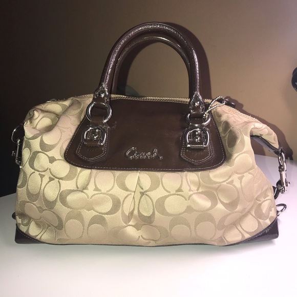 Coach Handbags - COACH handbag